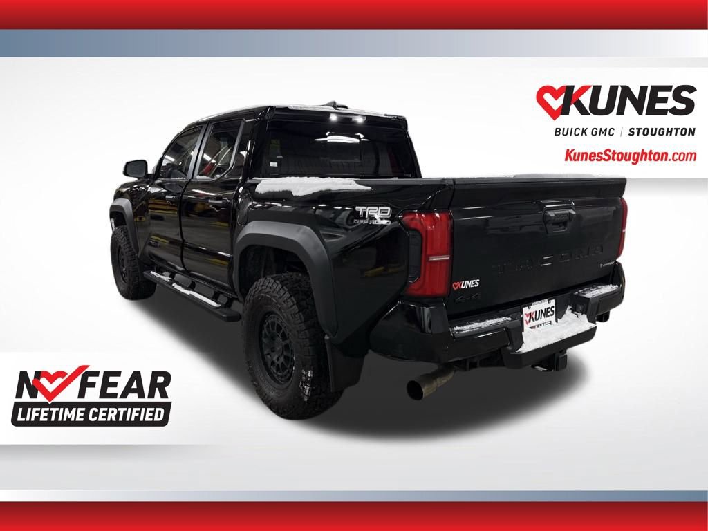 Used 2024 Toyota Tacoma TRD Off-Road image 9