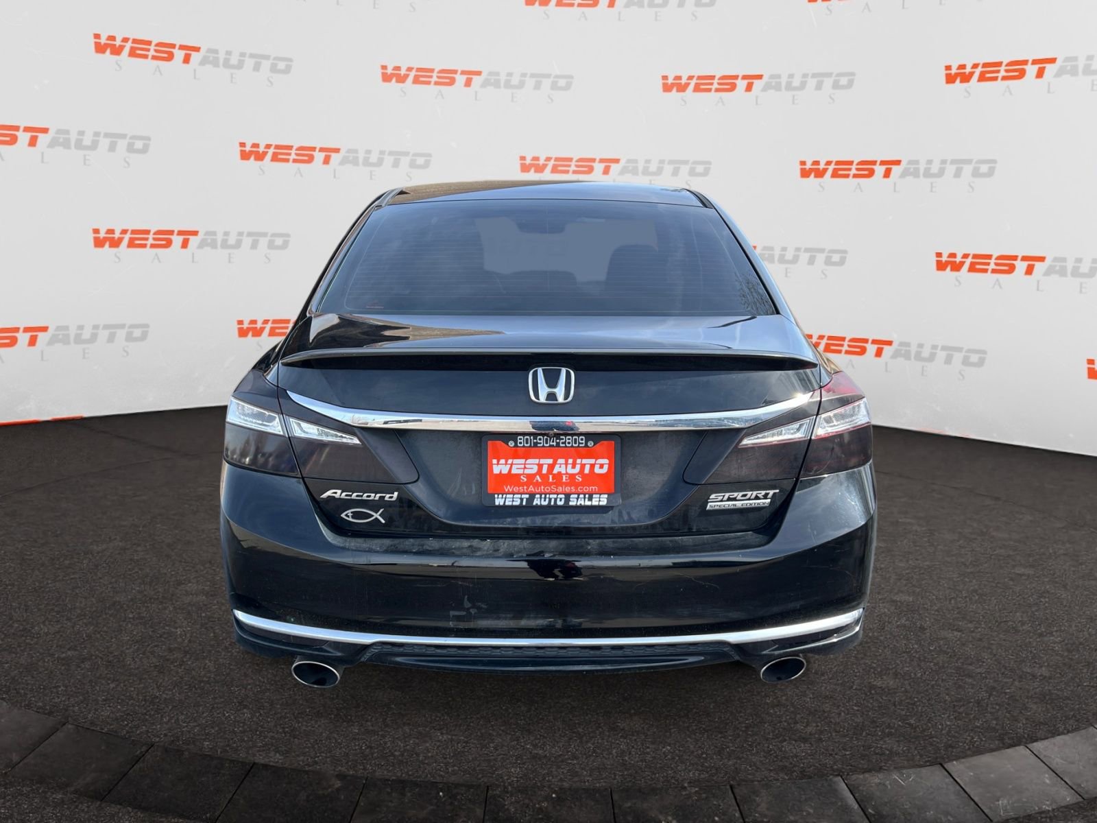 Used 2017 Honda Accord Sport Special Edition image 4
