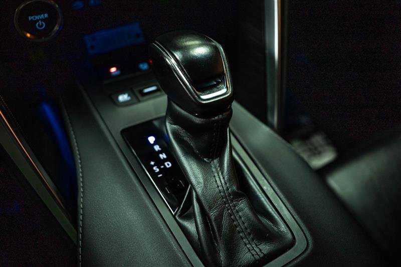 Used 2023 Toyota Venza XLE image 20