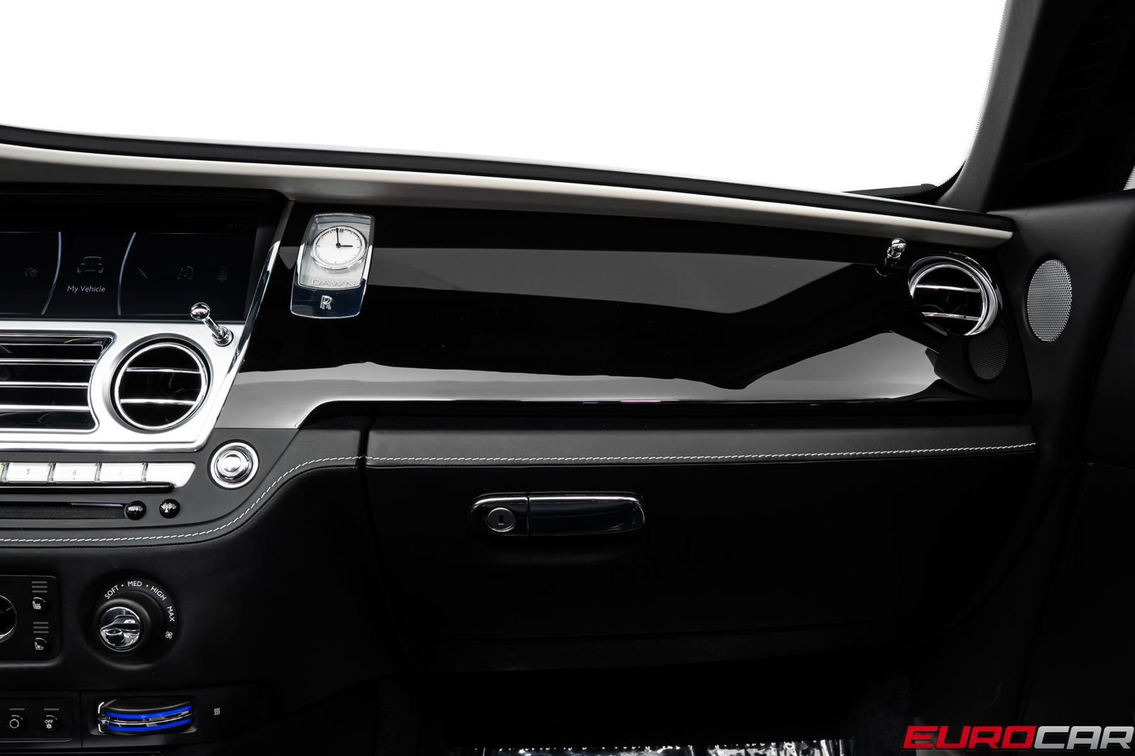 Used 2018 Rolls-Royce Dawn RWD image 34