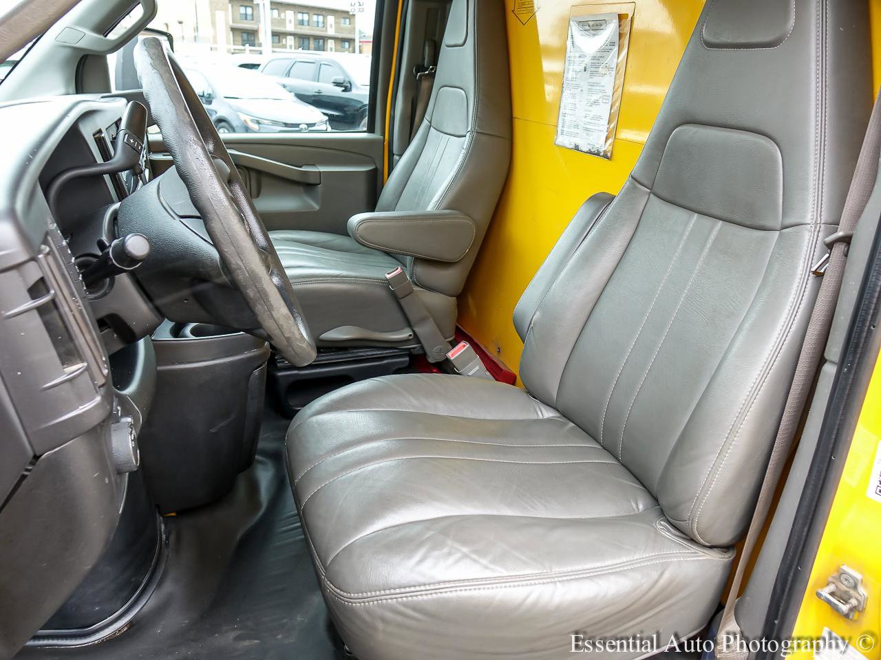 Used 2021 GMC Savana 3500 Extended w/ Power Convenience Package image 11