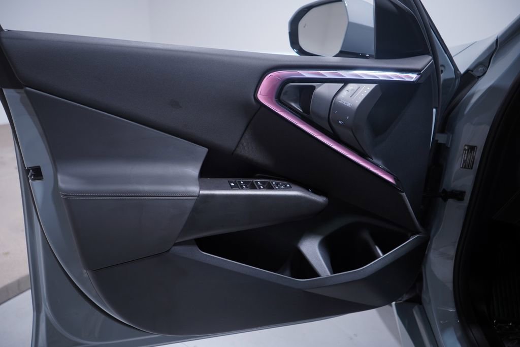 Used 2025 BMW X3 xDrive30i w/ M Sport Package image 15