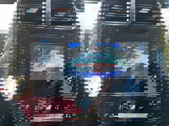 Used 2018 Toyota Prius One image 8