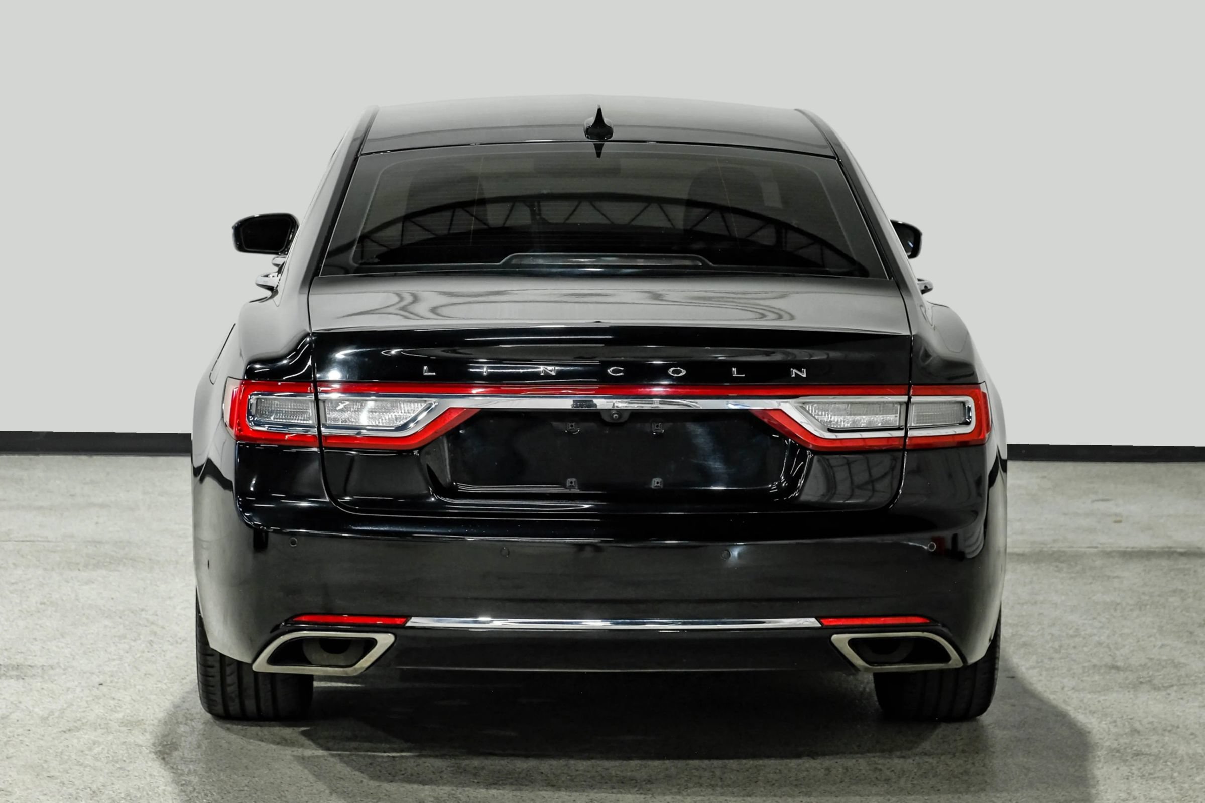Used 2018 Lincoln Continental Reserve FWD image 7