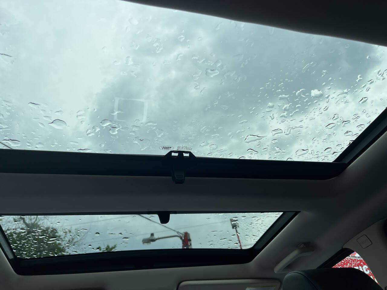 Used 2013 Land Rover LR2 HSE w/ HSE Pkg image 12