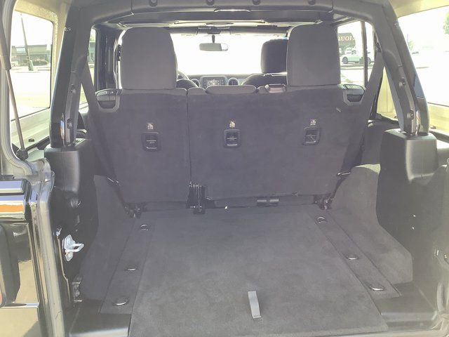 Used 2018 Jeep Wrangler Unlimited Sport S image 29