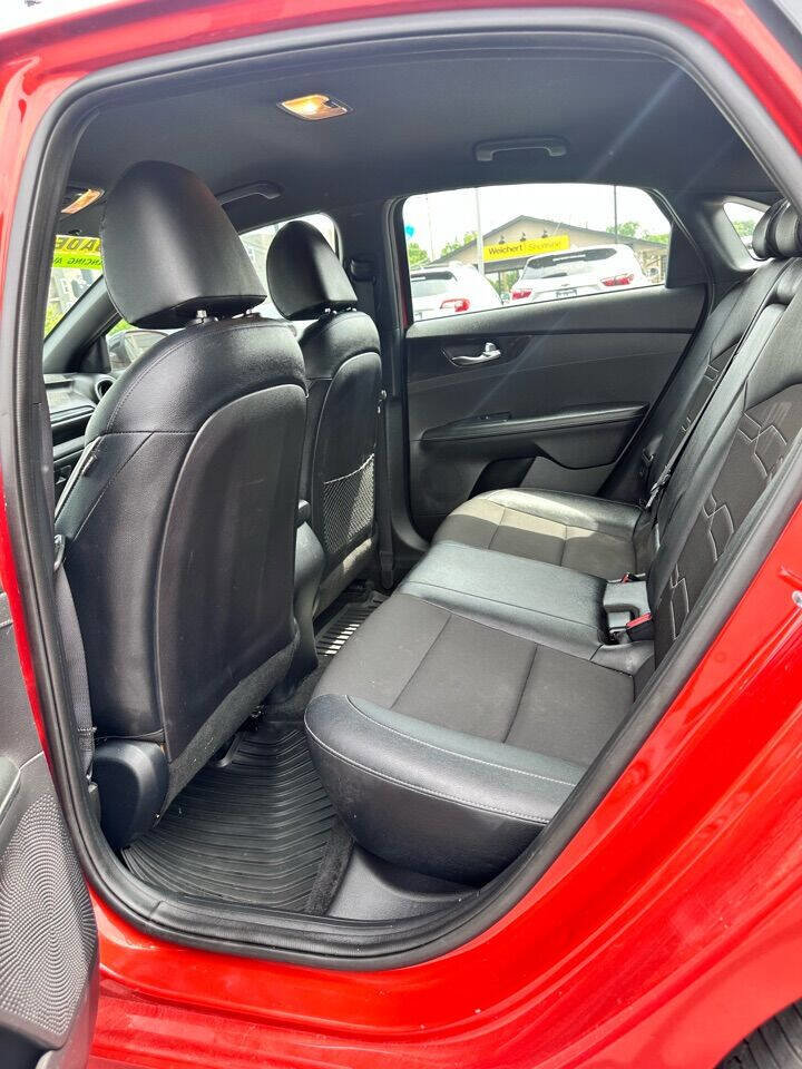 Used 2021 Kia Forte GT-Line image 24