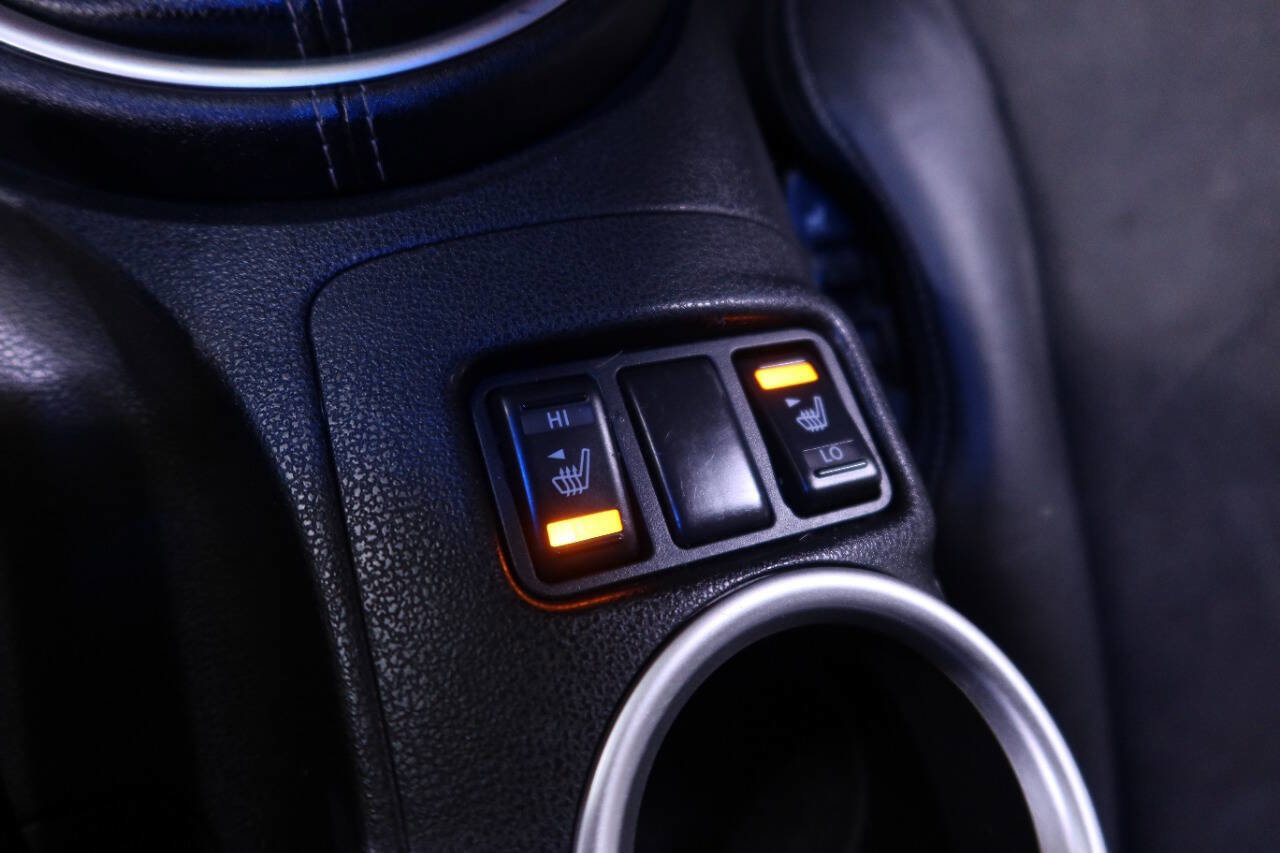 Used 2009 Nissan 370Z Touring w/ Sport Pkg image 22