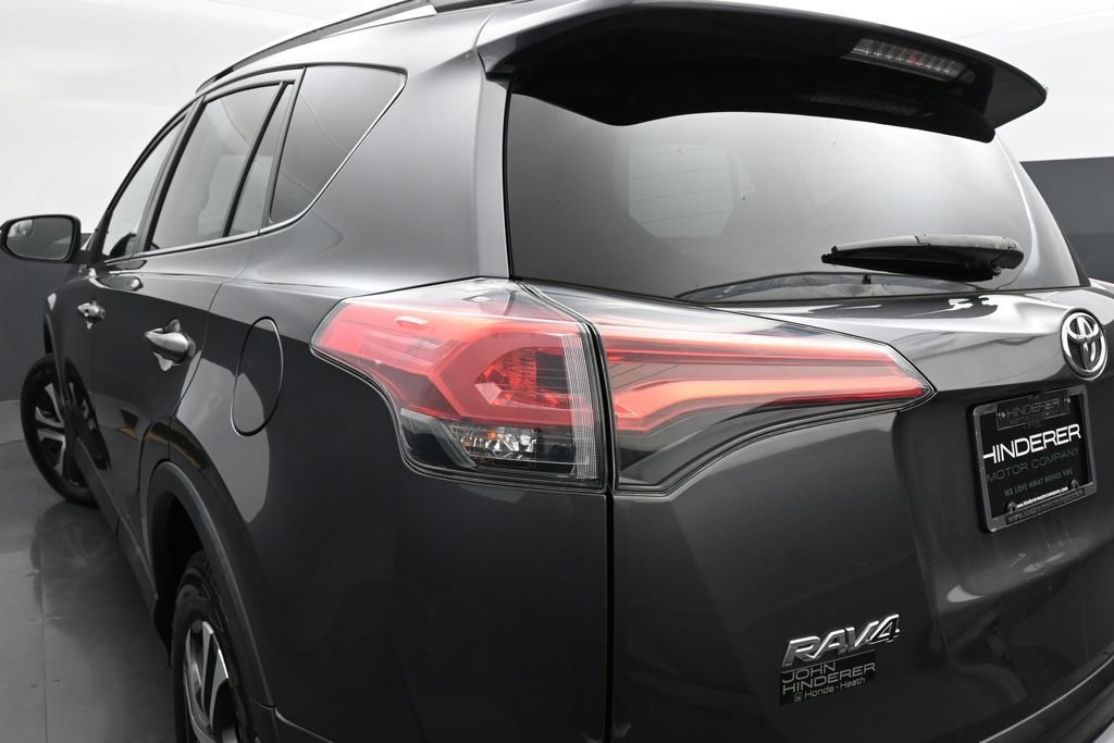 Used 2018 Toyota RAV4 LE w/ All Weather Liner Package AWD/4WD image 41