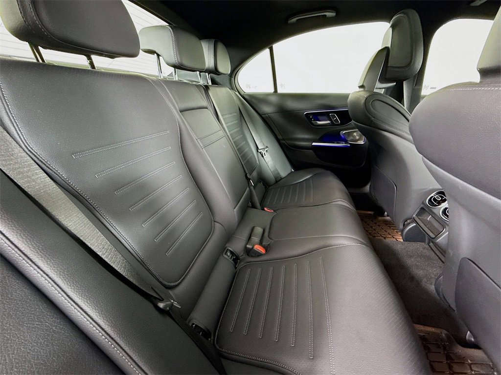 Used 2025 Mercedes-Benz C 300 4MATIC Sedan image 29