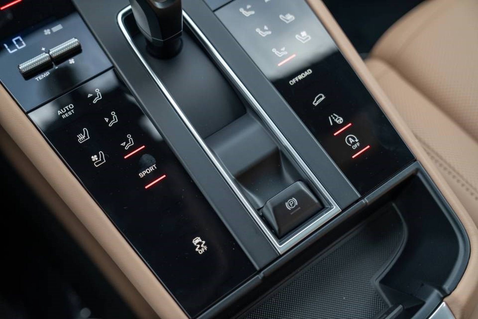 New 2026 Porsche Macan AWD/4WD image 21