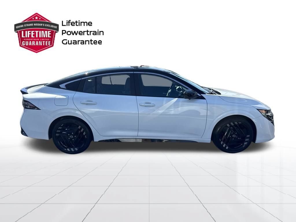 New 2027 Nissan Sentra SR FWD image 4