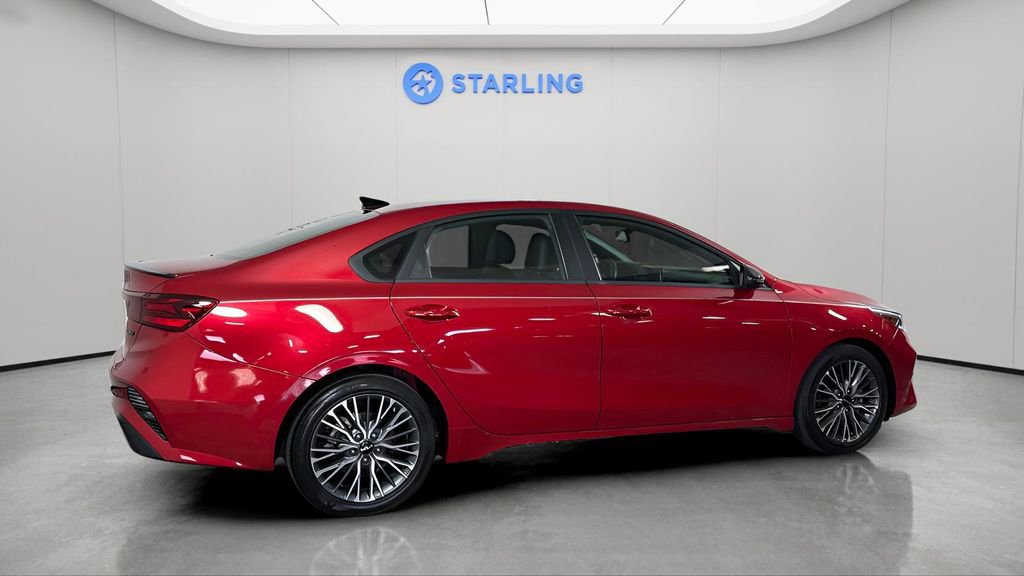Used 2024 Kia Forte GT-Line w/ GT-Line Premium Package image 11