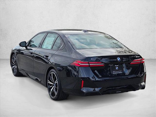 Used 2026 BMW 530i xDrive w/ M Sport Package AWD/4WD image 7