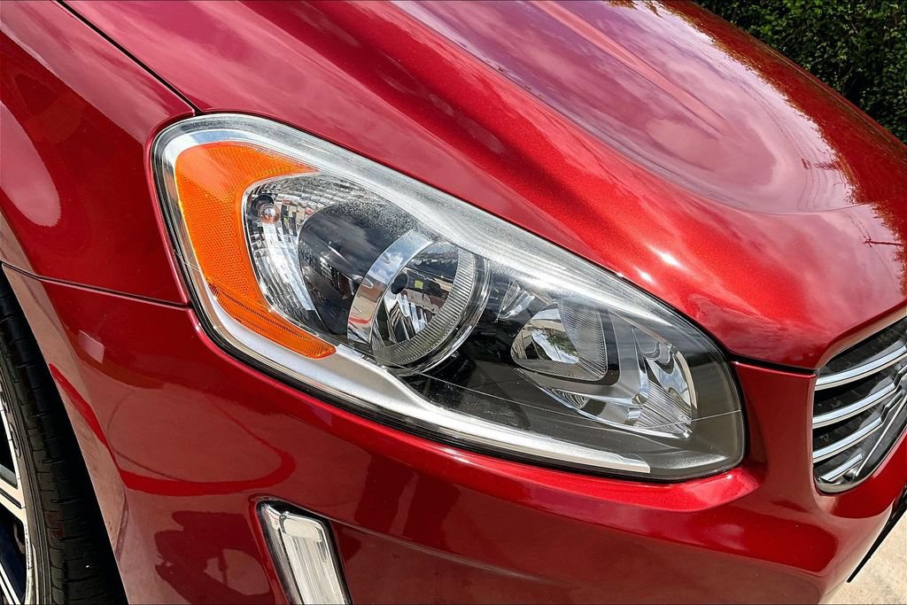 Used 2015 Volvo XC60 T5 Premier w/ Proximity Package FWD image 40