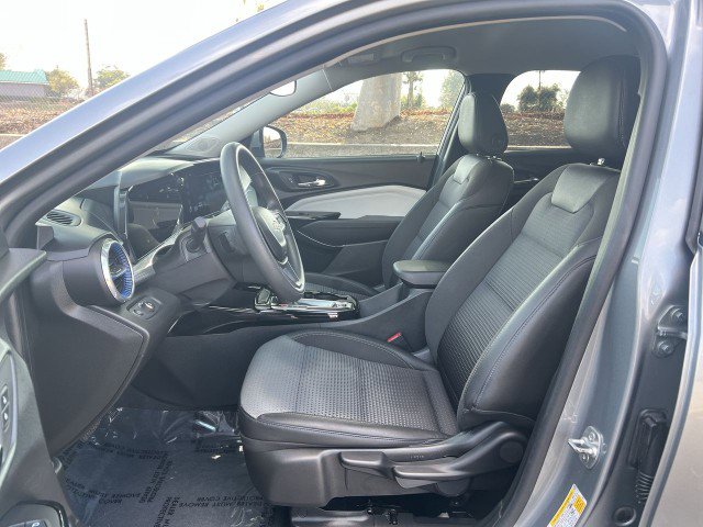 Used 2024 Chevrolet Trax LT image 18