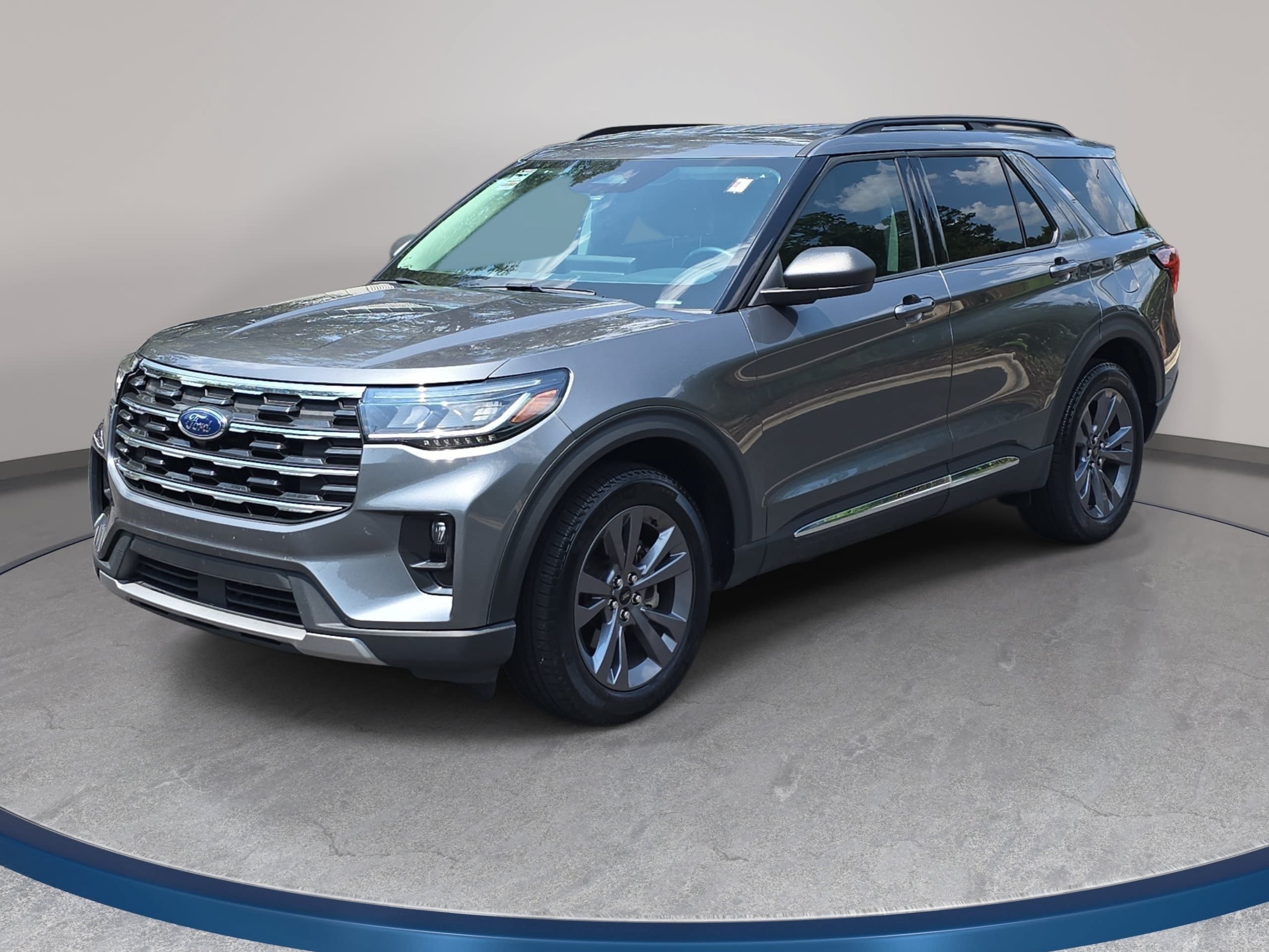 Used 2025 Ford Explorer Active w/ Active Comfort Package