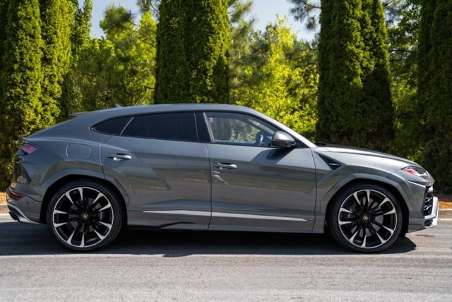 Used 2019 Lamborghini Urus image 12