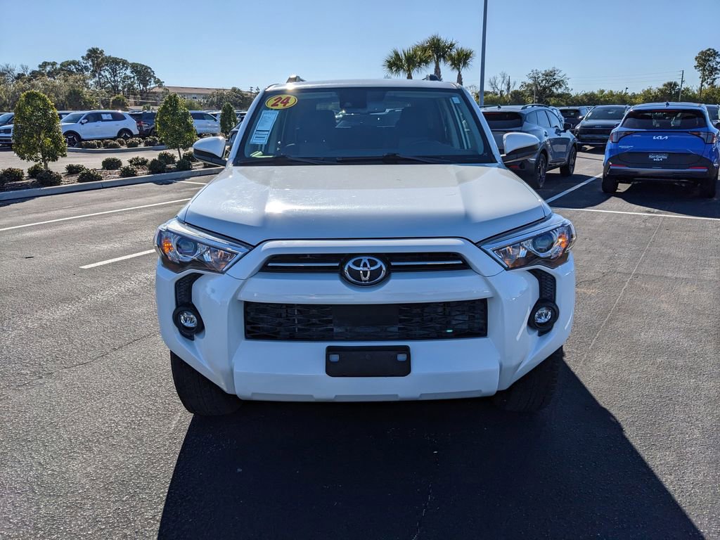 Used 2024 Toyota 4Runner SR5 image 4