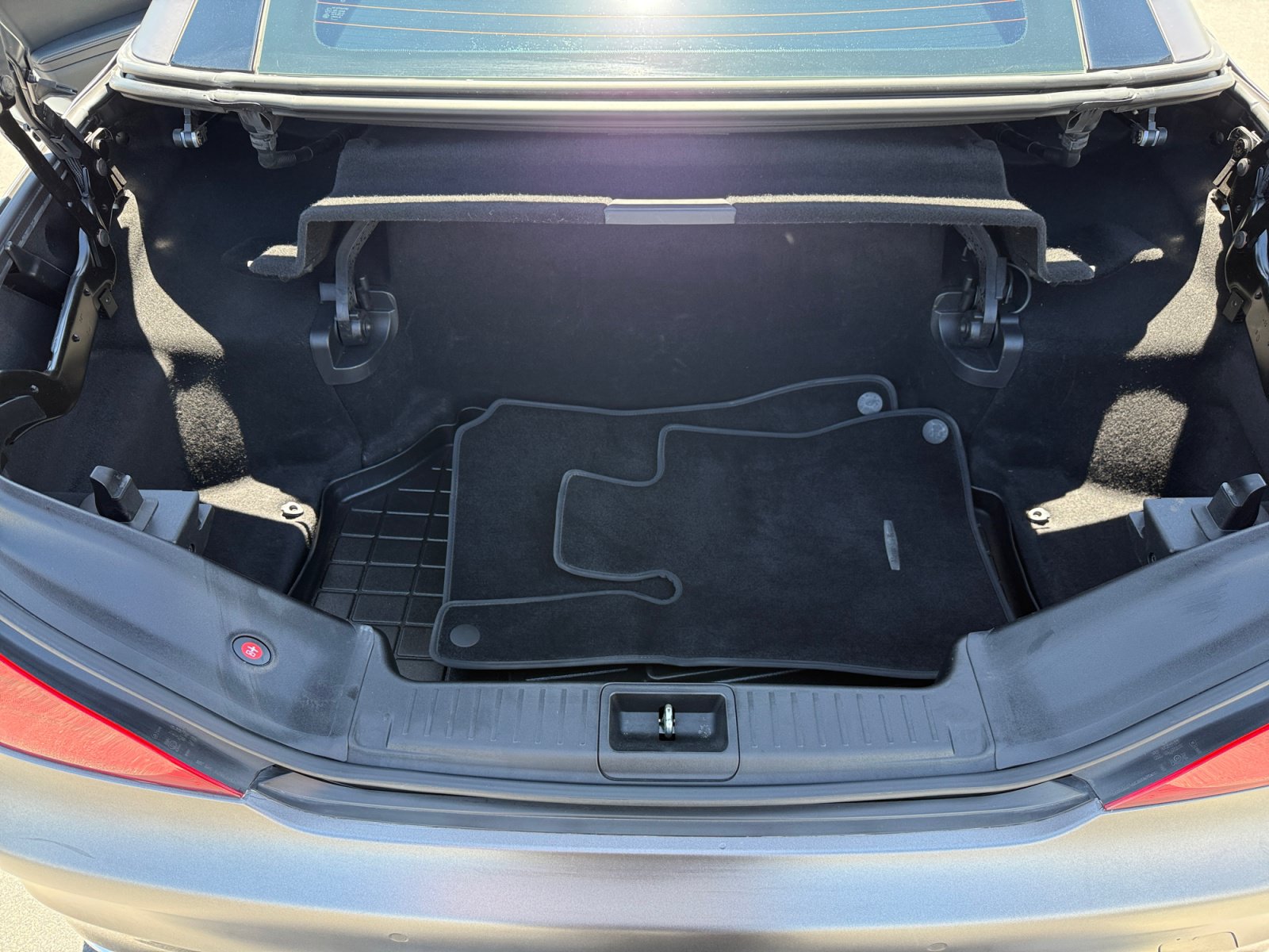 Certified 2018 Mercedes-Benz SL 550 image 34