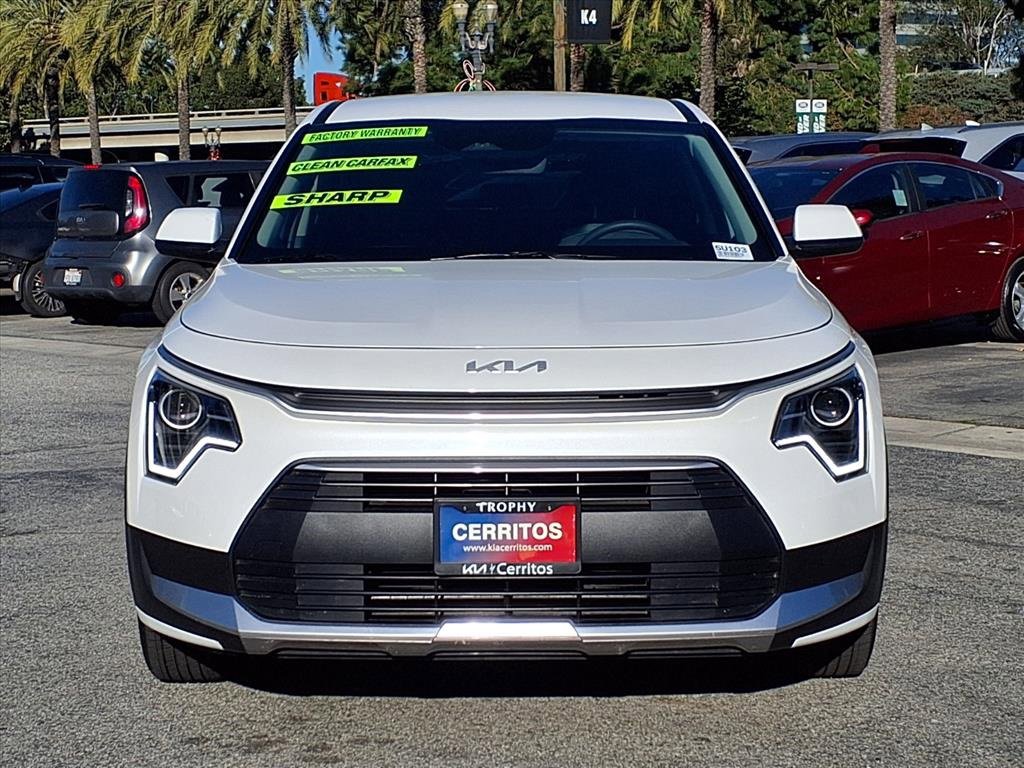 Used 2025 Kia Niro LX image 8