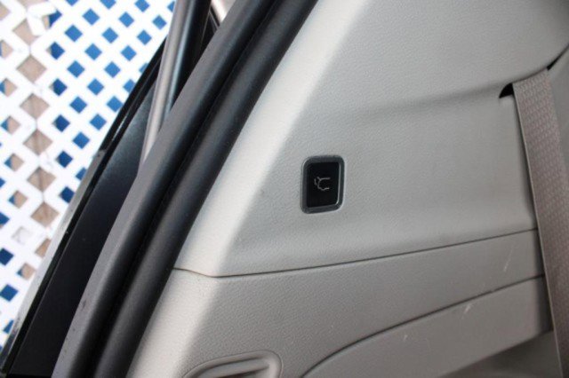 Used 2018 Chrysler Pacifica Touring-L Plus w/ Tire & Wheel Group image 18