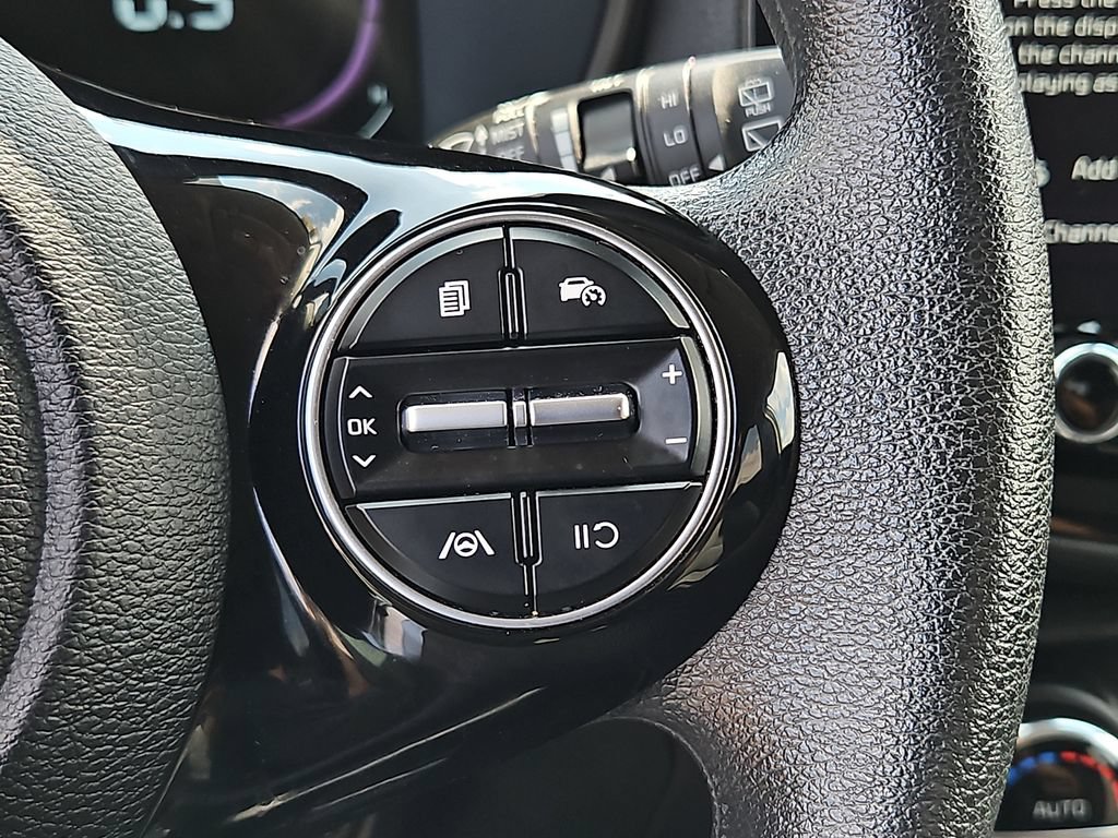 Used 2023 Kia Soul S FWD image 22