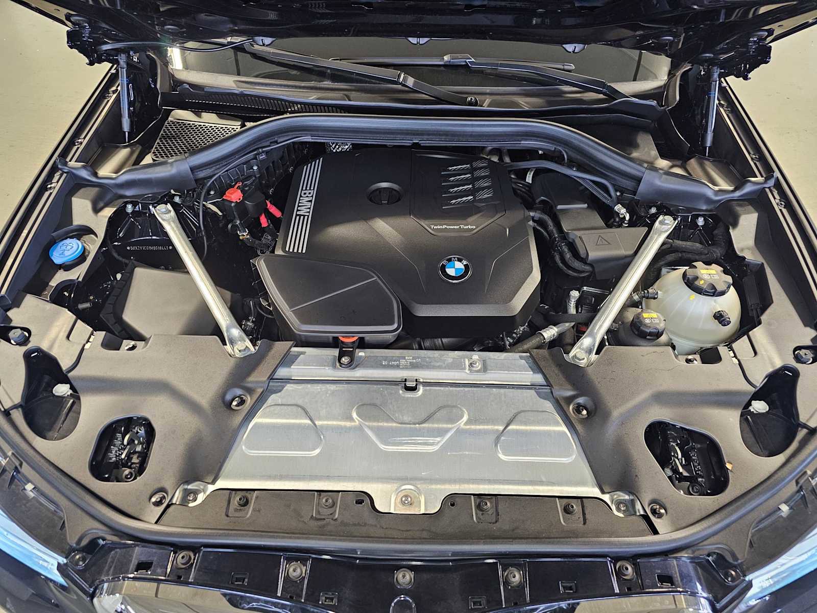 Used 2021 BMW X4 xDrive30i w/ M Sport Package image 9