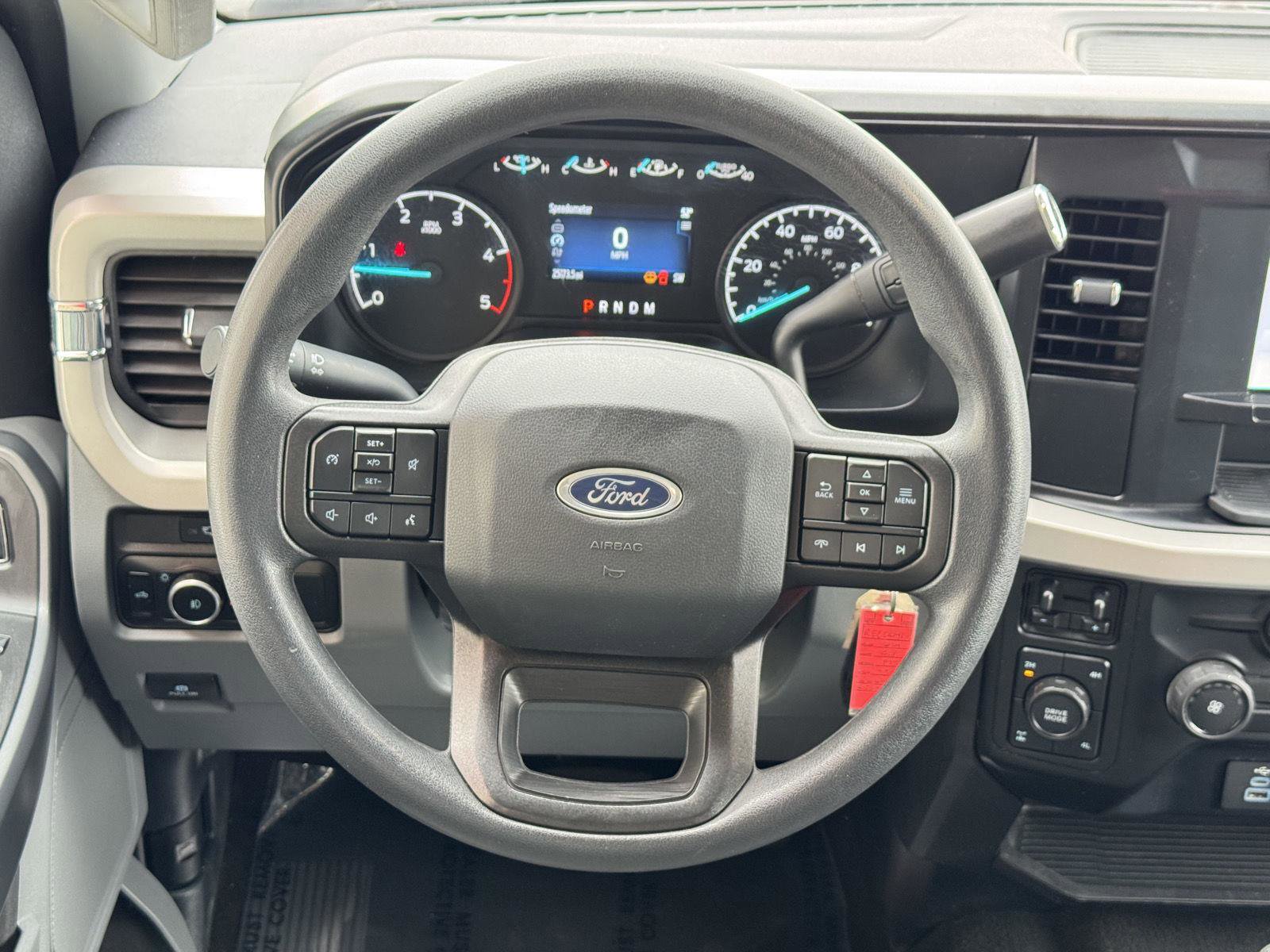 Used 2024 Ford F250 XLT w/ FX4 Off-Road Package image 20