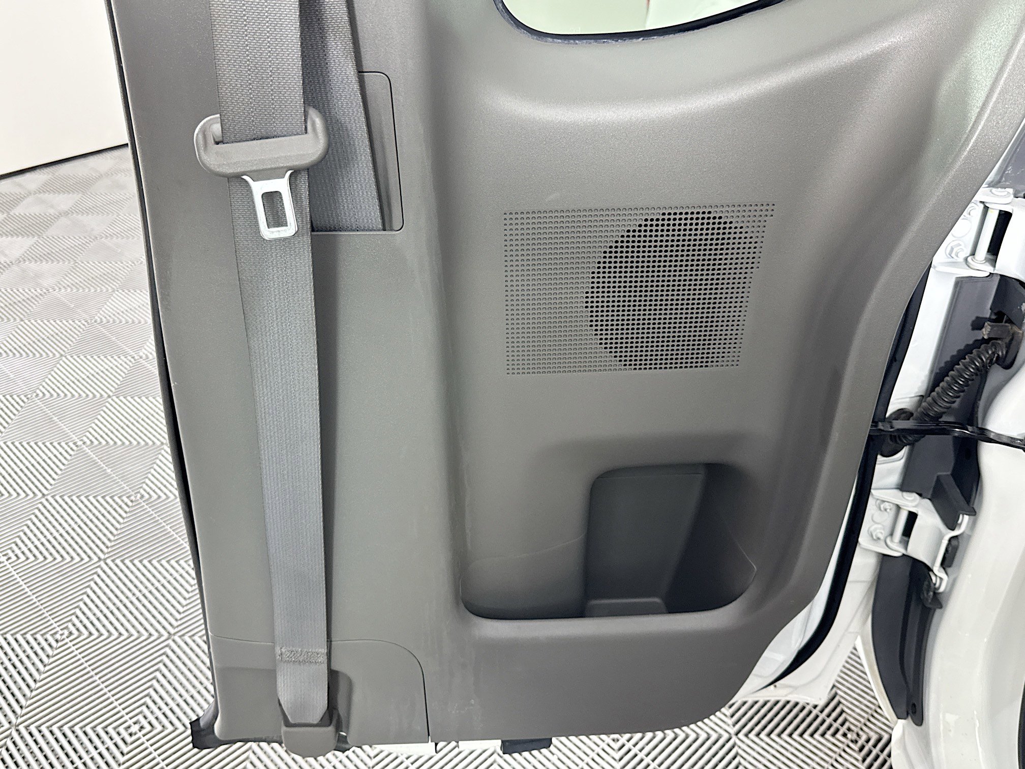 Used 2016 Nissan Frontier S image 43