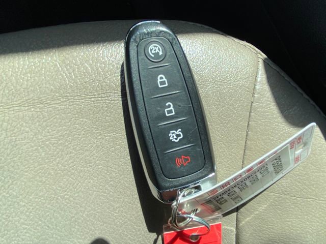 Used 2013 Ford Edge Limited FWD image 13