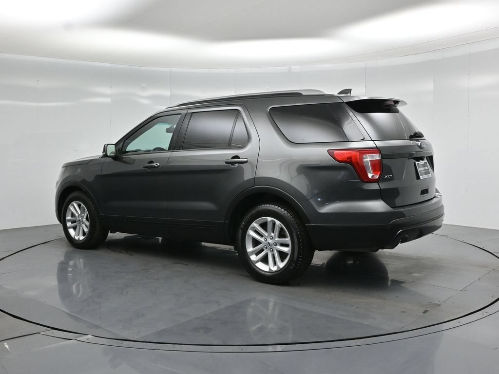 Certified 2017 Ford Explorer XLT w/ Equipment Group 202A FWD image 7
