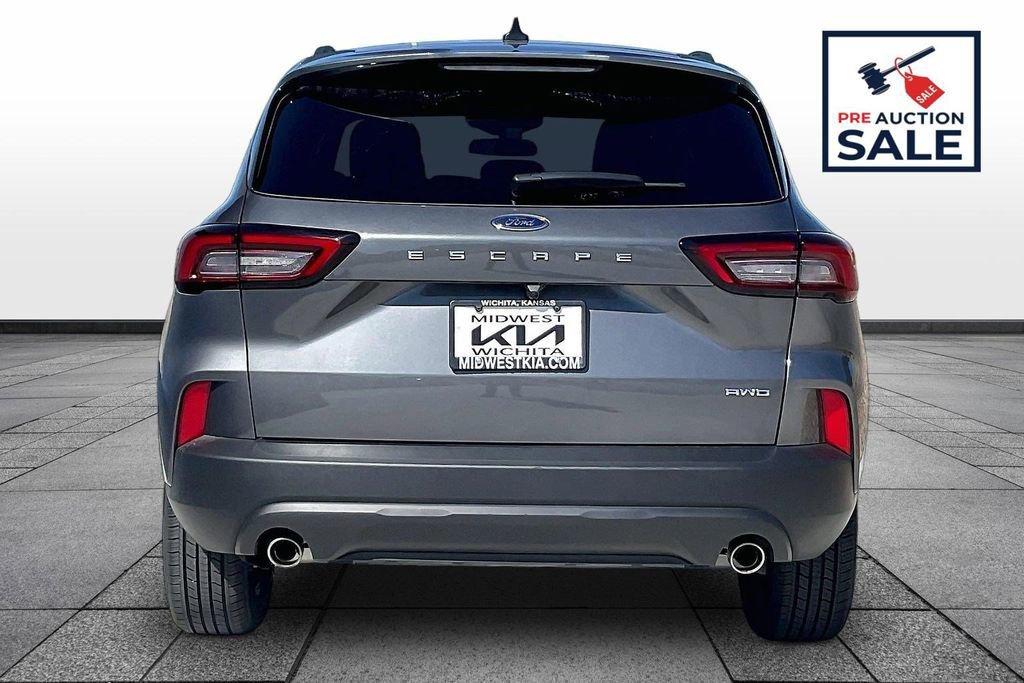 Used 2025 Ford Escape ST-Line AWD/4WD image 4