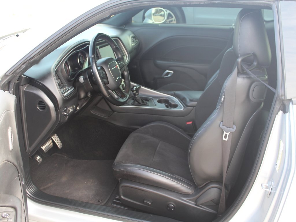 Used 2022 Dodge Challenger R/T w/ Plus Package image 3