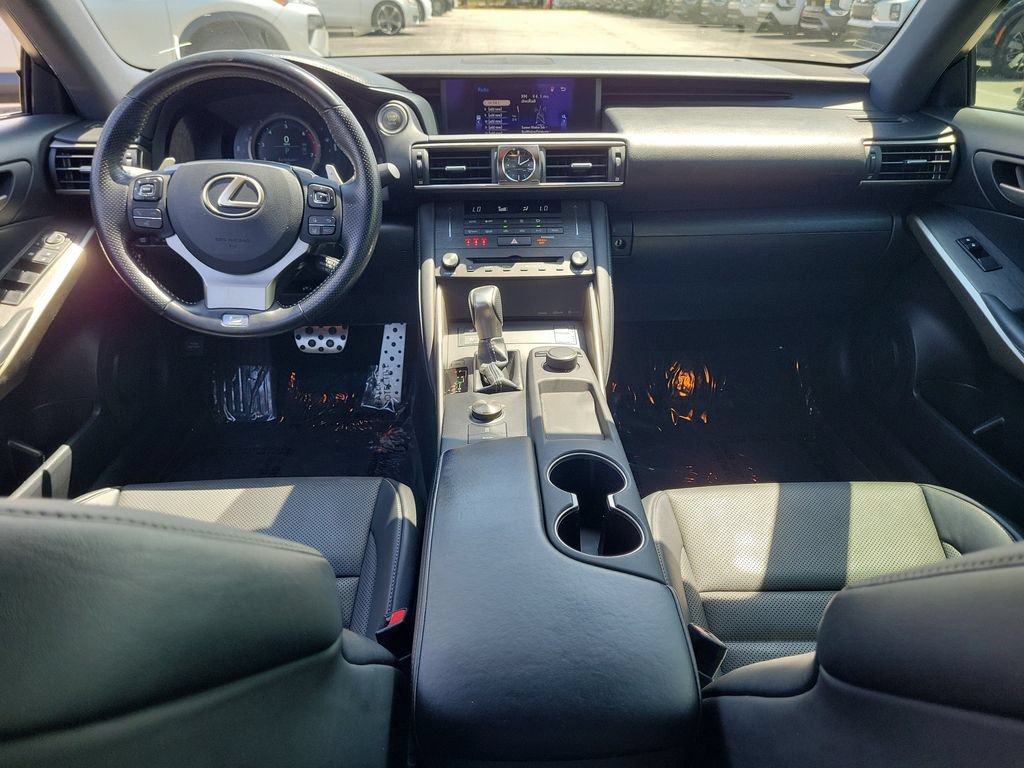 Used 2019 Lexus IS 300 F Sport w/ F Sport Package RWD image 9
