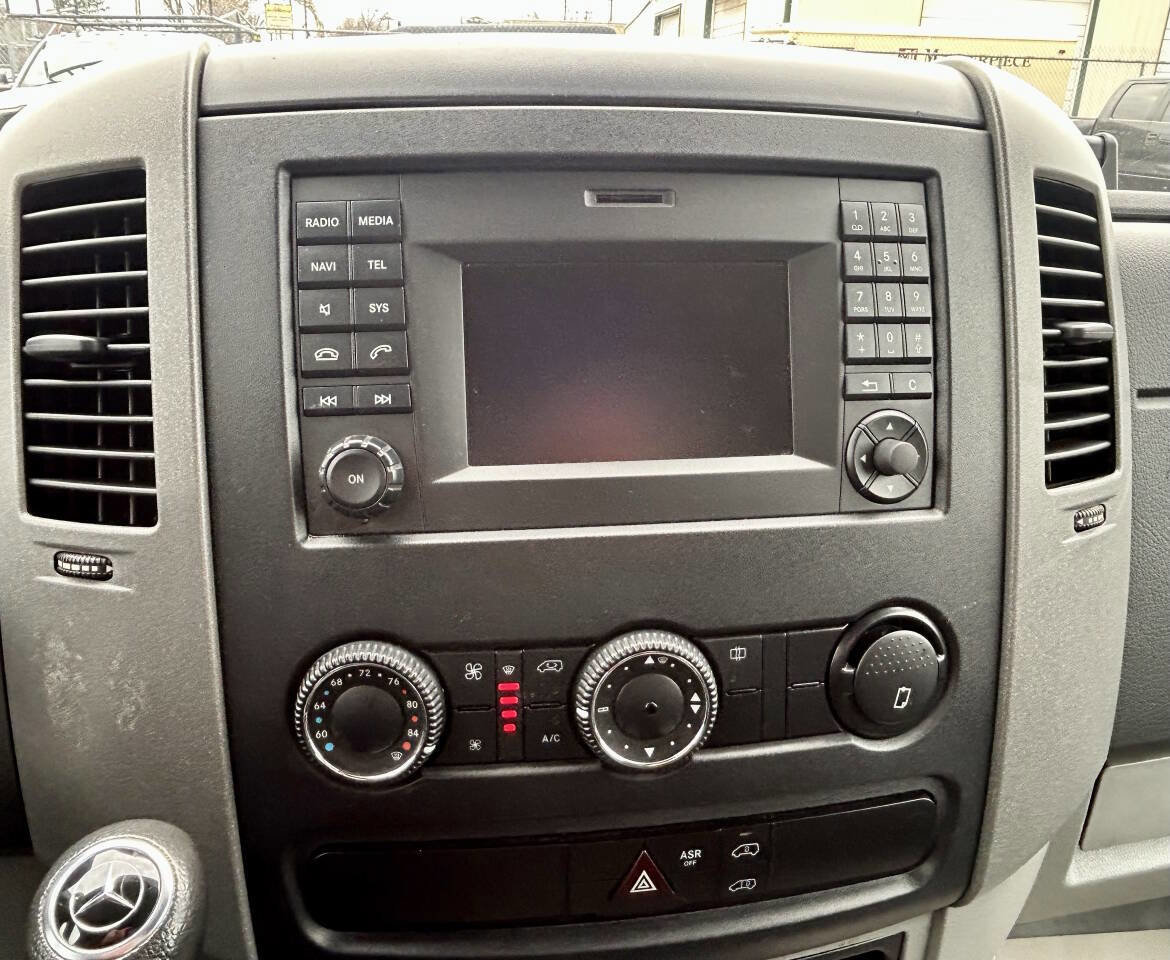 Used 2014 Mercedes-Benz Sprinter 3500 w/ Suspension Package I image 19
