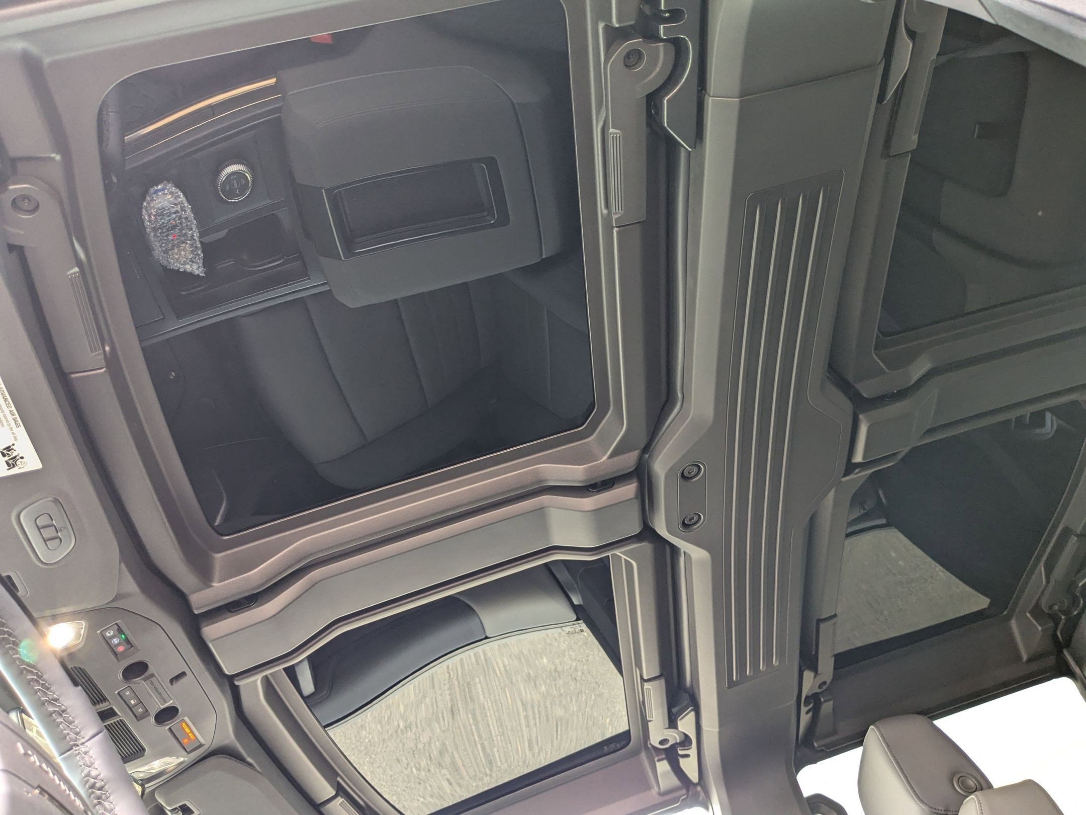 New 2025 GMC Hummer EV 2X image 10