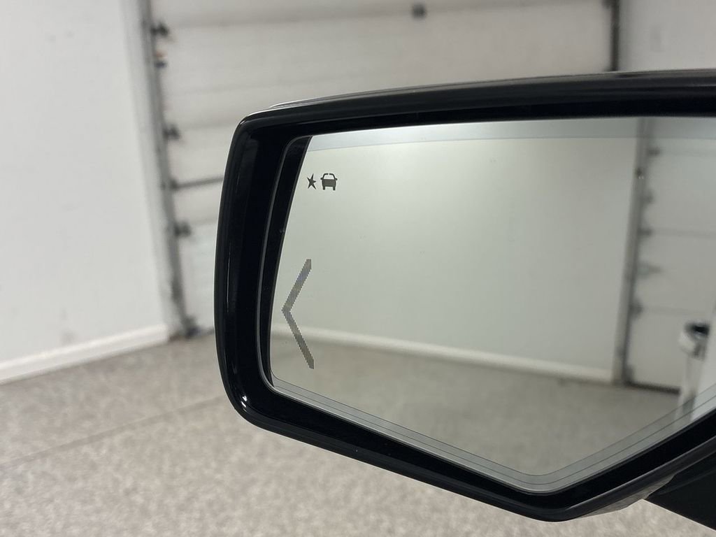 Used 2015 Chevrolet Suburban LTZ AWD/4WD image 56