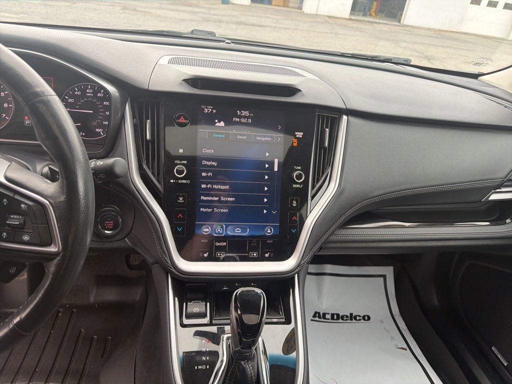 Used 2022 Subaru Outback Limited image 15