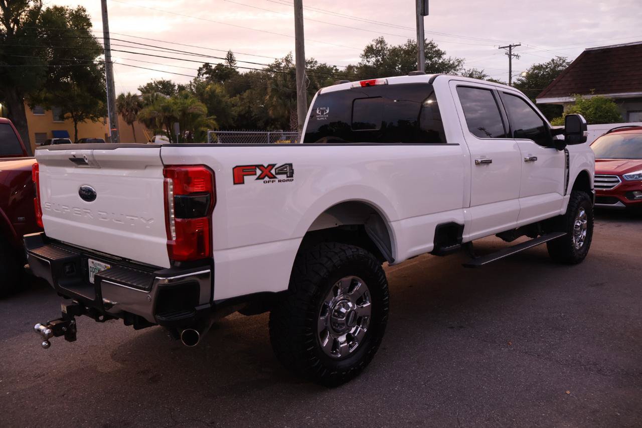 Used 2023 Ford F350 Lariat w/ Lariat Ultimate Package AWD/4WD image 5