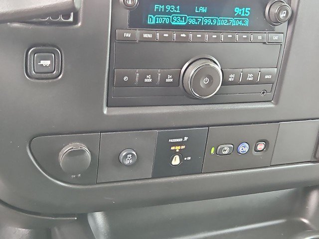 Used 2016 Chevrolet Express 2500 RWD image 17