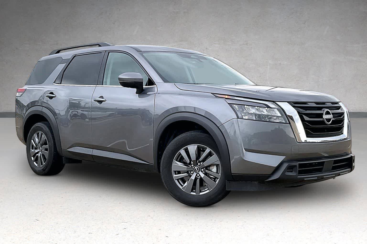 Used 2025 Nissan Pathfinder SV AWD/4WD image 20