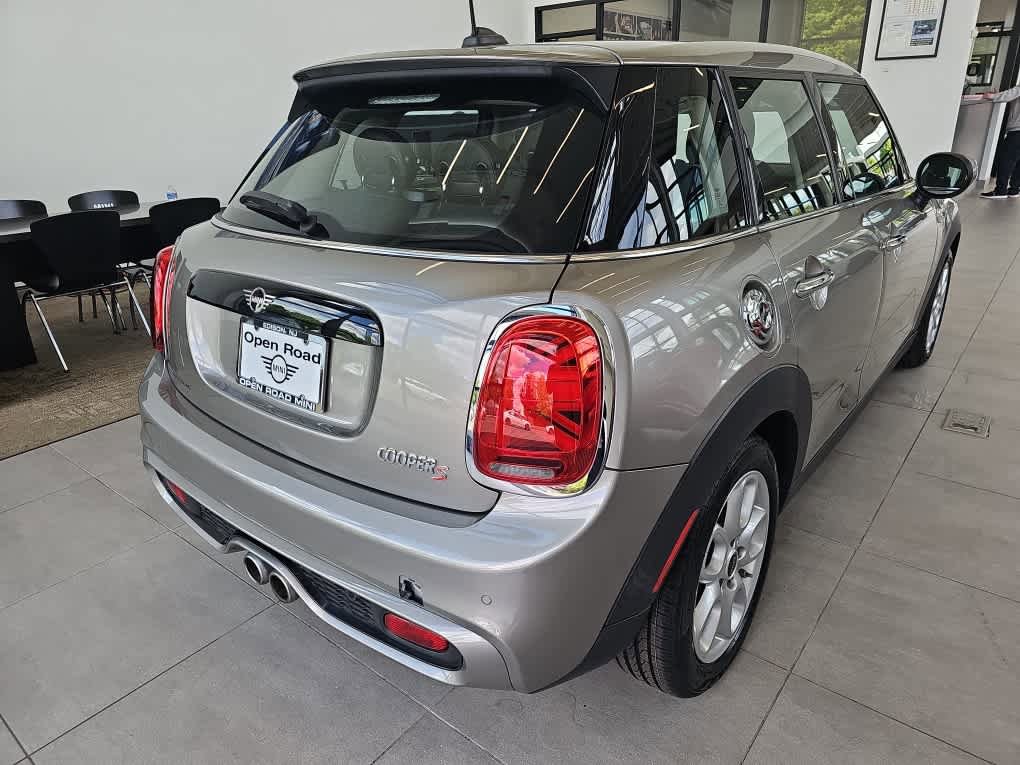 Used 2020 MINI Cooper S FWD image 3