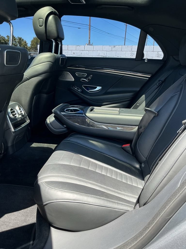 Used 2019 Mercedes-Benz S 560 Sedan image 18