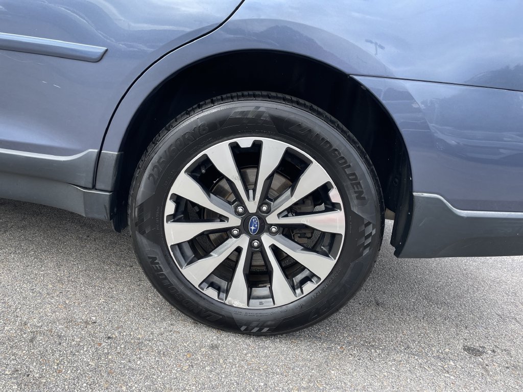 Used 2016 Subaru Outback 2.5i Limited AWD/4WD image 10