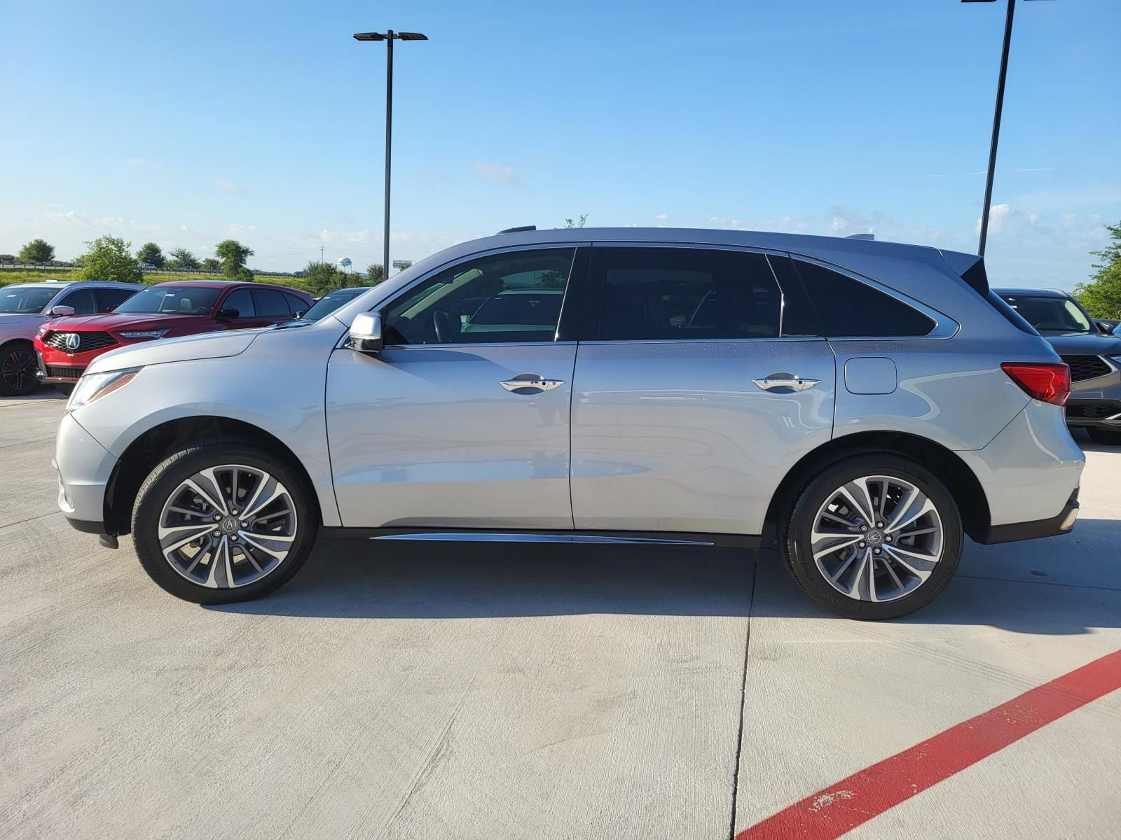 Used 2018 Acura MDX FWD w/ Technology Package image 3