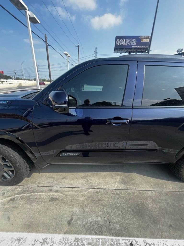 Used 2024 Toyota Sequoia Platinum AWD/4WD image 8