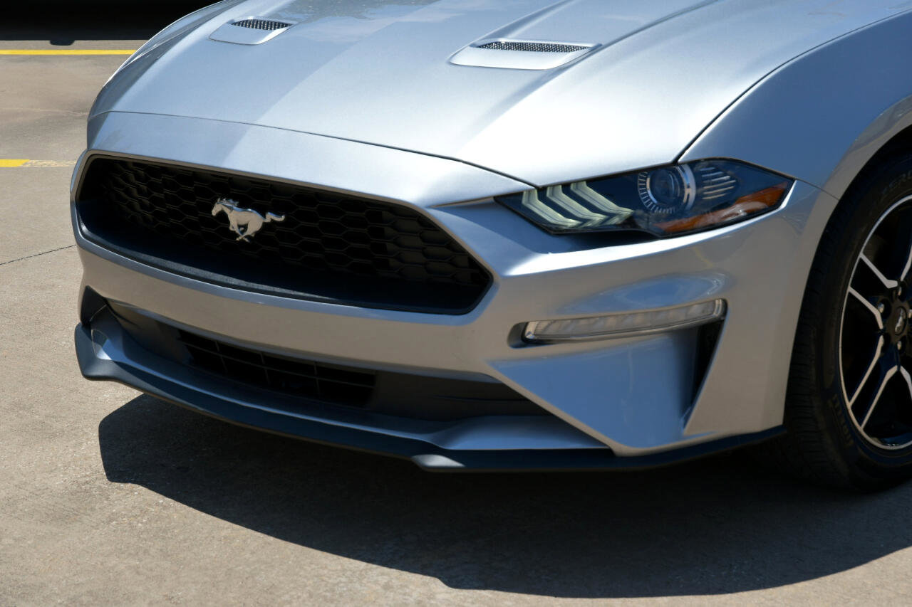 Used 2022 Ford Mustang Premium image 3