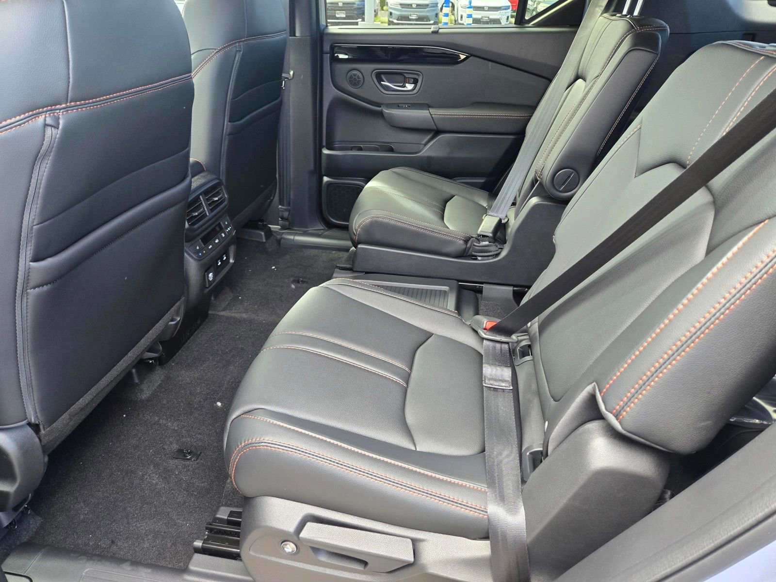 New 2026 Honda Pilot TrailSport image 8