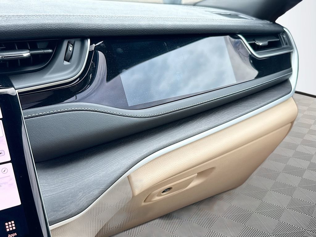 New 2024 Jeep Grand Cherokee Limited 4xe image 22